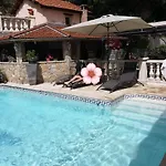 Design Avec Piscine *